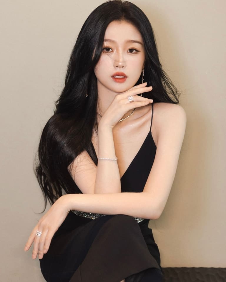 Эстер Юй Шу Синь Esther Yu Shuxin