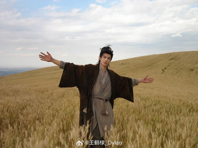 Дилан Ван Хэ Ди Живи долго и процветай Dylan Wang Hedi Live Long 咸鱼飞升 Дилан Ван Хэ Ди Живи долго и процветай Dylan Wang Hedi Live Long 咸鱼飞升