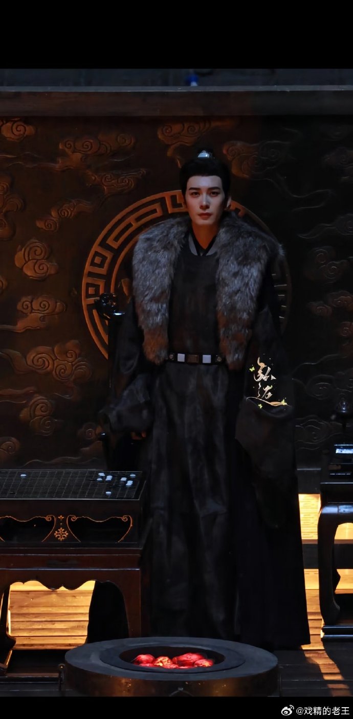 Чэнь Син Сюй на съемках дорамы «Золотая ветвь» Чэнь Син Сюй на съемках дорамы «Золотая ветвь»