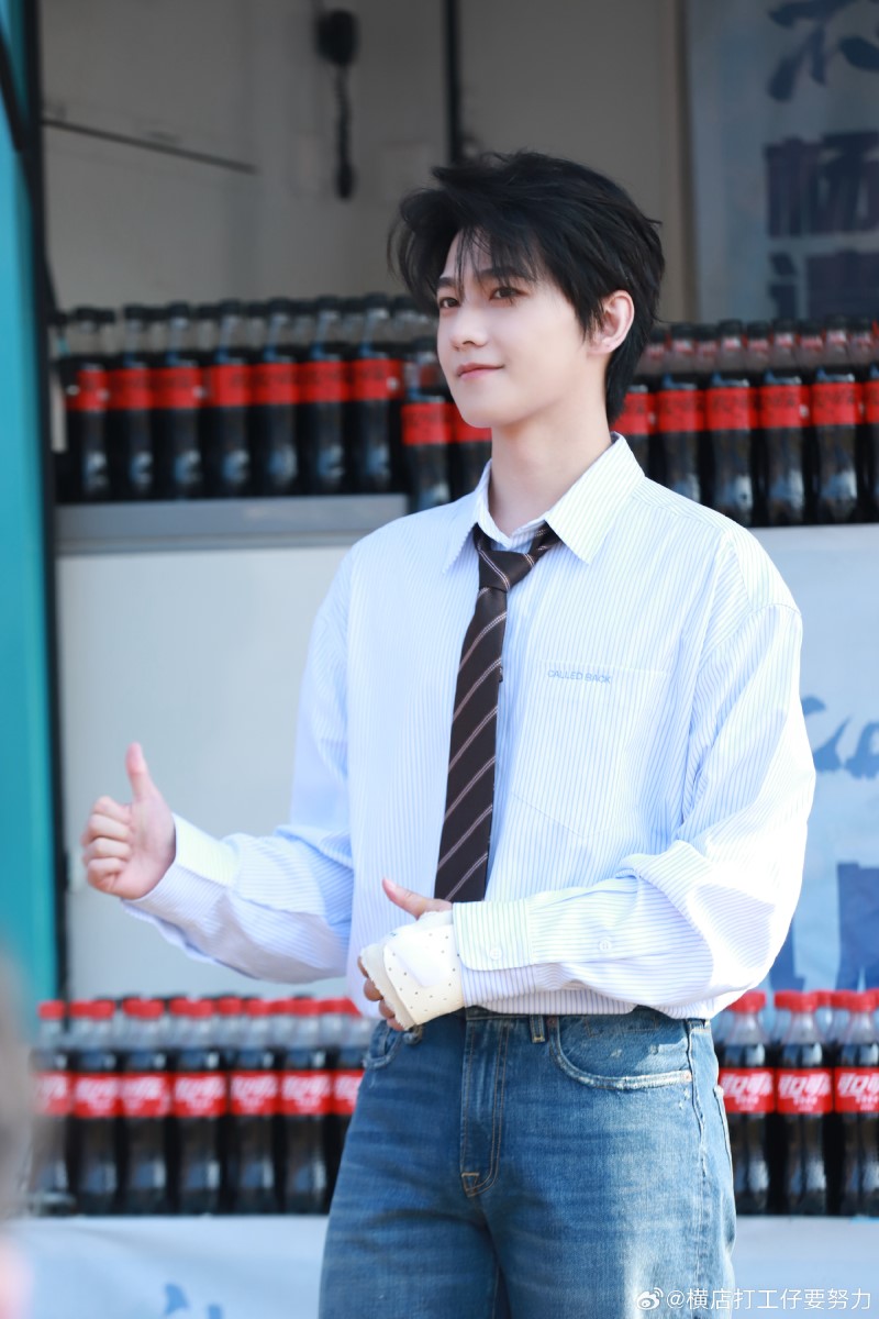 Ян Ян и Чжоу Цзе Цюн сыграют в дораме-уся «Не уступлю я Царства» Ян Ян и Чжоу Цзе Цюн сыграют в дораме-уся «Не уступлю я Царства»