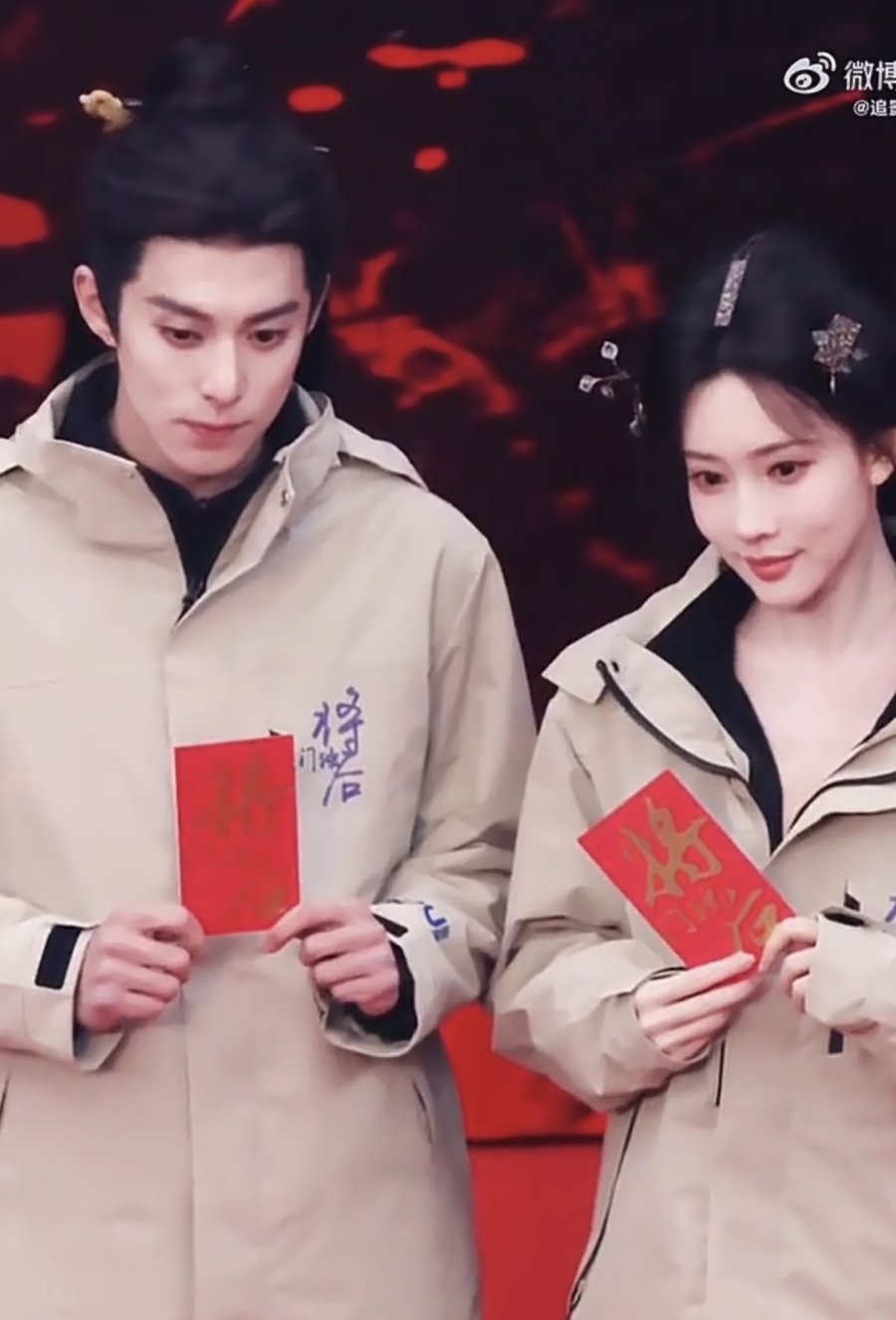 Дилан Ван Хэ Ди и Мэн Цзы И начали съемки в дораме «Возрождение импера Дилан Ван Хэ Ди и Мэн Цзы И начали съемки в дораме «Возрождение импера