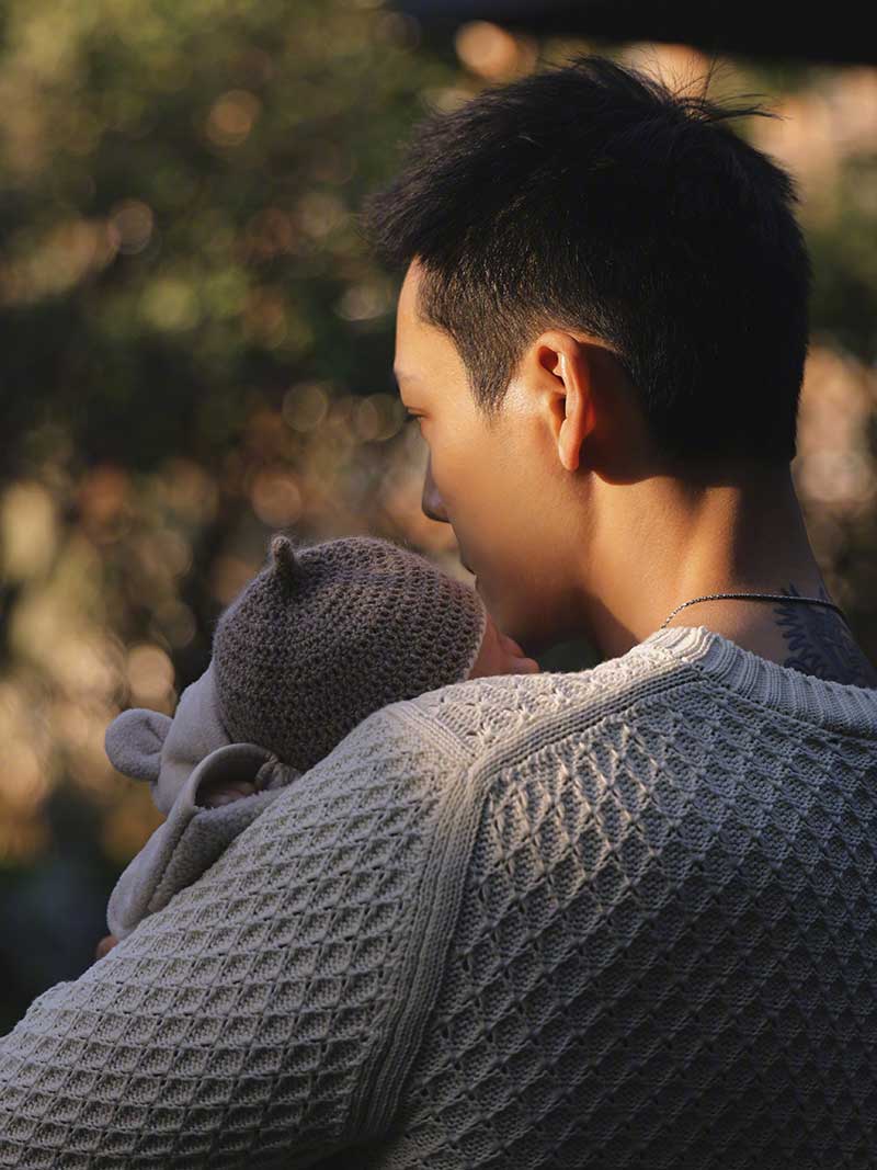 Уильям Чань из «Амбиции любви» и модель Хэ Суй объявили о рождении сын Уильям Чань из «Амбиции любви» и модель Хэ Суй объявили о рождении сын