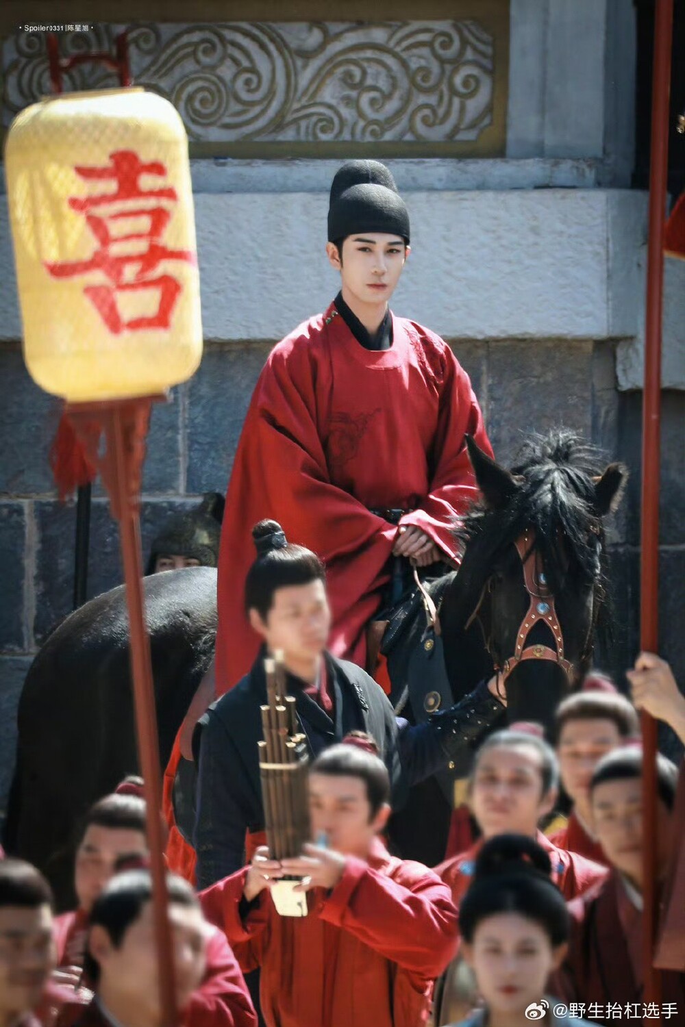 Чэнь Син Сюй на съемках дорамы «Золотая ветвь» Чэнь Син Сюй на съемках дорамы «Золотая ветвь»