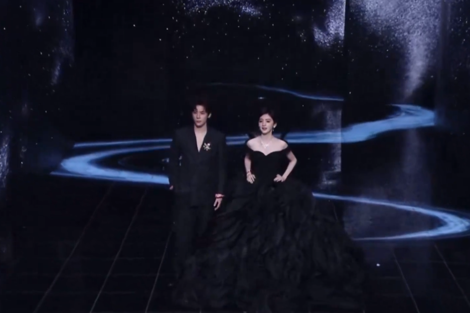 Чжан Жо Нань и Ван Ань Юй начали съемки в дораме «Который час там, где