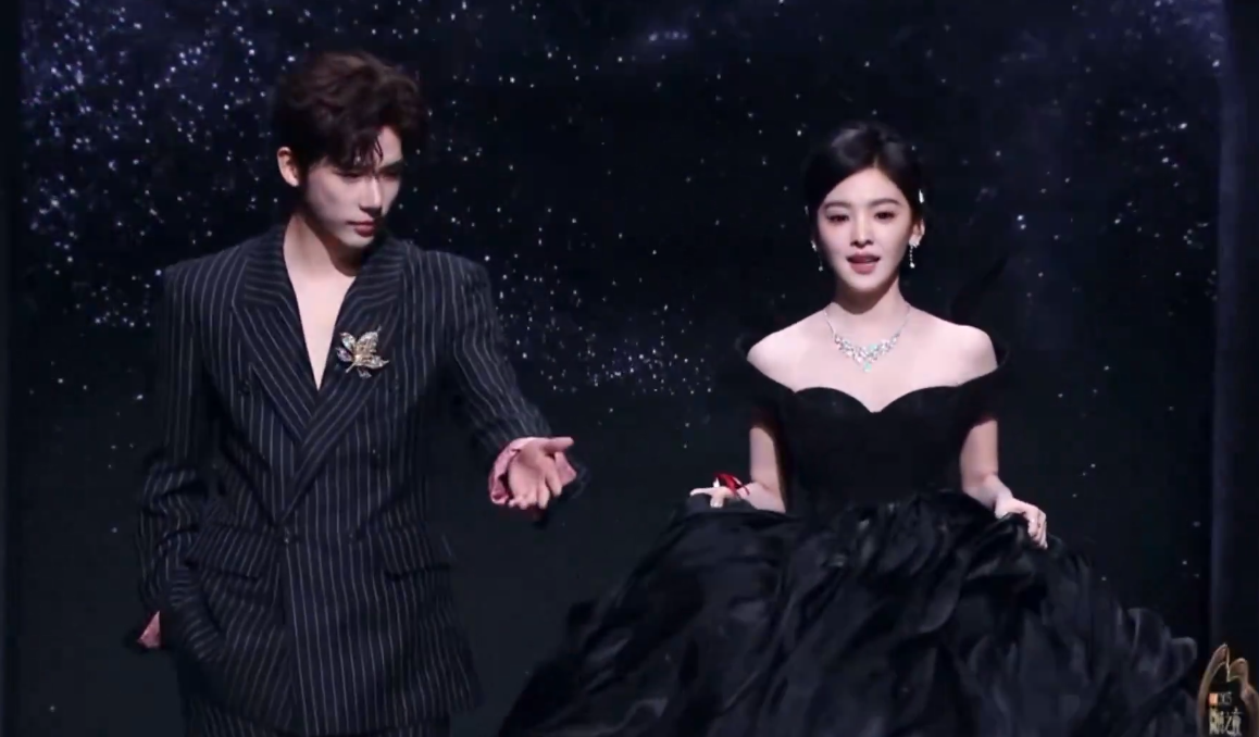 Чжан Жо Нань и Ван Ань Юй начали съемки в дораме «Который час там, где