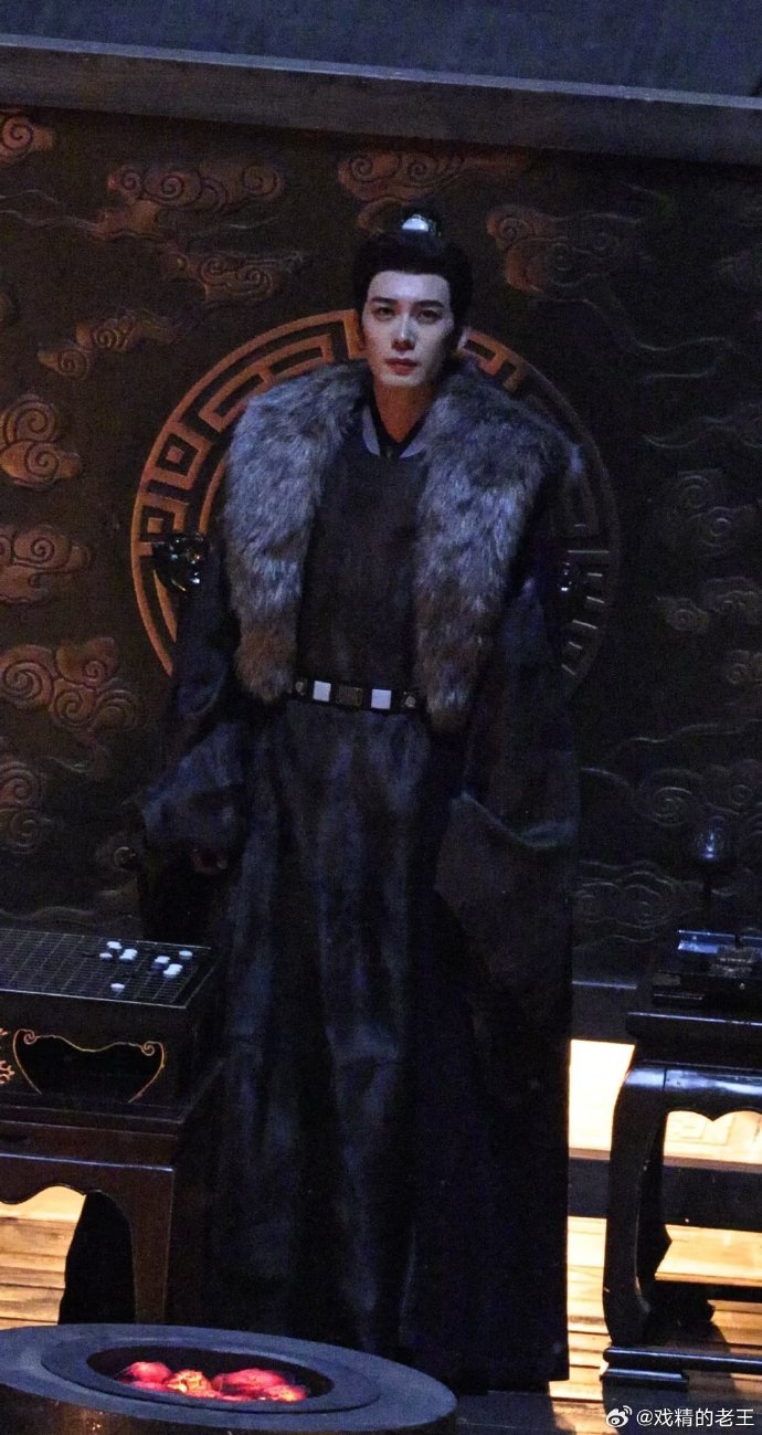 Чэнь Син Сюй на съемках дорамы «Золотая ветвь» Чэнь Син Сюй на съемках дорамы «Золотая ветвь»