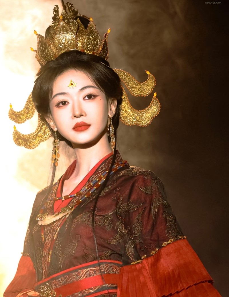 Начались съемки дорамы «Императрица Феникс» с У Цзинь Янь и Вэй Чжэ Ми