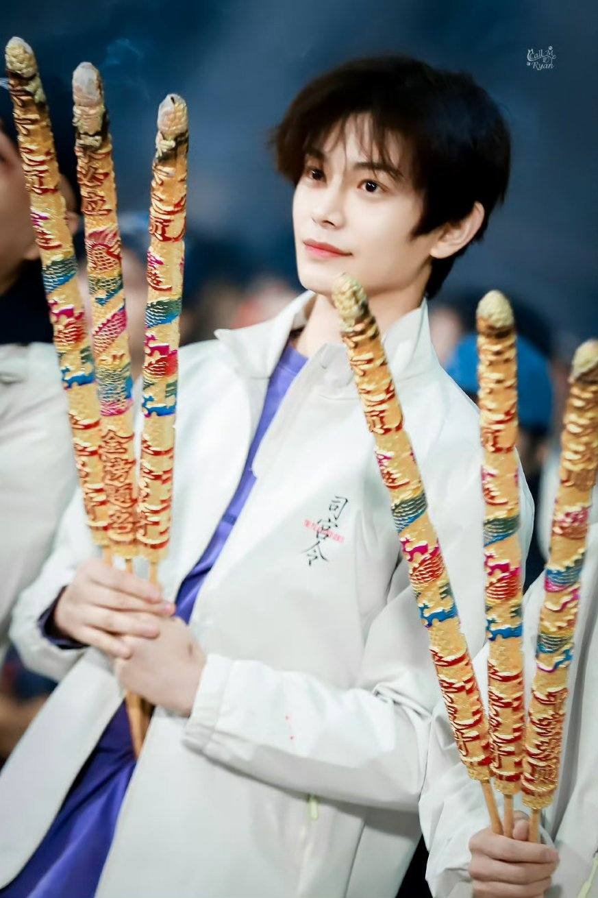 Сун Цзу Эр и Дин Юй Си начали съемки в дораме «Дворцовый приказ»