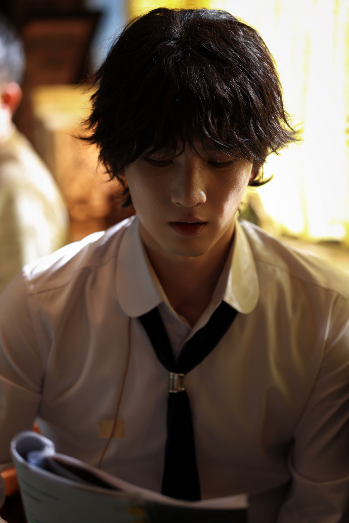 [PHOTO] Qin Tian Yu Shares New Photos on Weibo