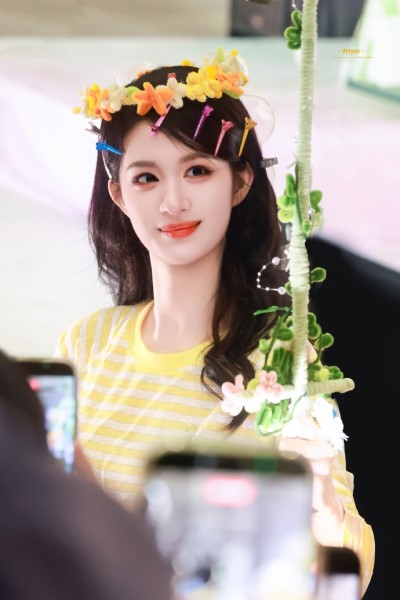Chen Zheyuan and Wang Churan Wrap Filming on Drama «Tales of the Float Chen Zheyuan and Wang Churan Wrap Filming on Drama «Tales of the Float