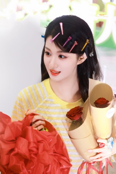 Chen Zheyuan and Wang Churan Wrap Filming on Drama «Tales of the Float Chen Zheyuan and Wang Churan Wrap Filming on Drama «Tales of the Float