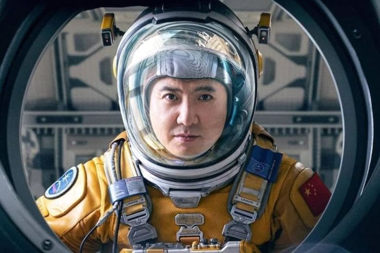 Три китайских фильма-хита на космическую тематику